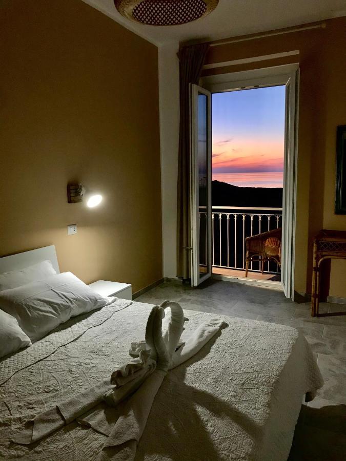 Brezza Marina Bed & Breakfast โตรเปอา ภายนอก รูปภาพ