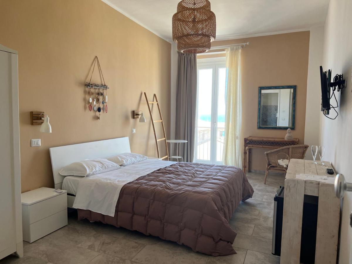 Brezza Marina Bed & Breakfast โตรเปอา ภายนอก รูปภาพ